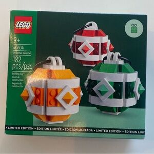 Lego Limited Edition Christmas Decor Set